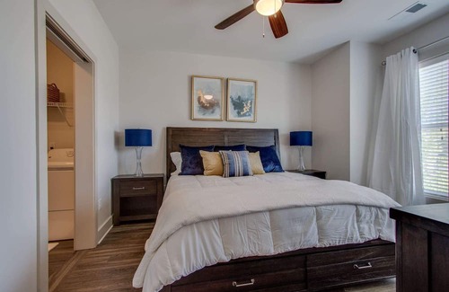 Nashville Apartamento | New* East Nash - King Bed, Short Drive to Dwntwn!