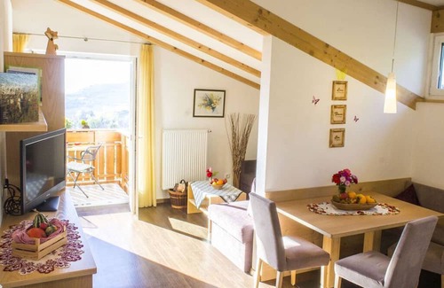 Caines Apartamento | Holiday apartment Evi in Kuens