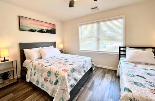 Town Bank Casa | 1 block and a 5 min walk to the Delaware Bay Beach and the awesome sunsets.