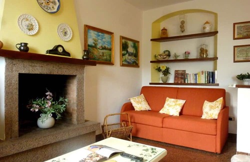 Strettoia Apartamento | Holiday home Ortensia