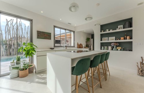 Eysines Casa | Maison de Ville Avec Piscine, Eysines