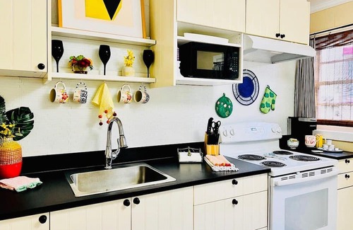 Forest Hills Apartamento | Rare Masters Dates Available! UrPlace Zen Oasis