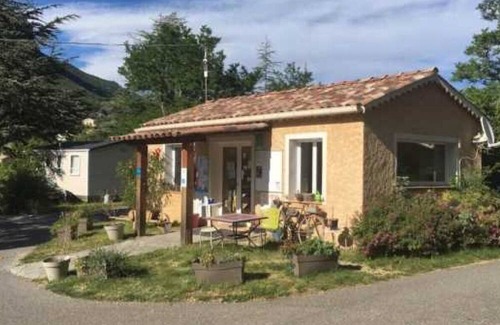 Orpierre Casa | Camping 4 étoiles - Piscine - eeeaef