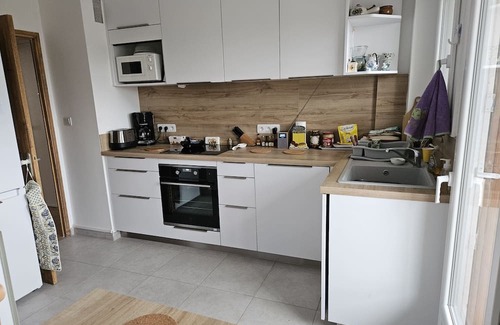 Le Pradet Apartamento | Bright apartment - near the beach