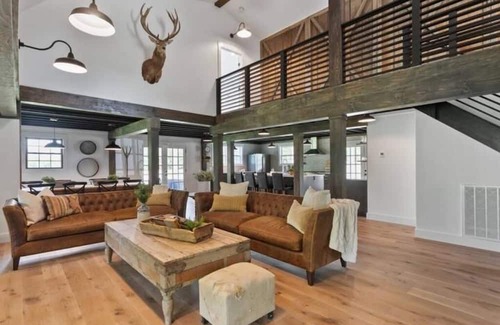 Franklin Casa | Country Living in Leipers Fork