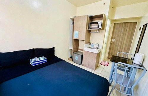 Plainview Condominio | Minimalist Condo with Unli Wifi/Netflix