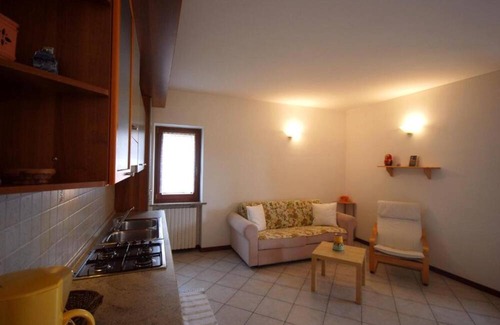 Prabione Apartamento | Apartment 'Angelica 3' with Lake View, Balcony and Wi-Fi