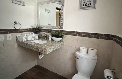 Crucecita Condominio | 5 minutes walk to the town square. Gated Community condo w