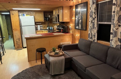 Bushnell Cabaña | Lake Cottage