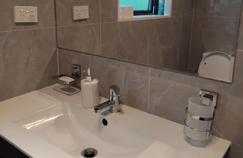 Papatoetoe Casa | Room available <> Close to Airport & all amenities