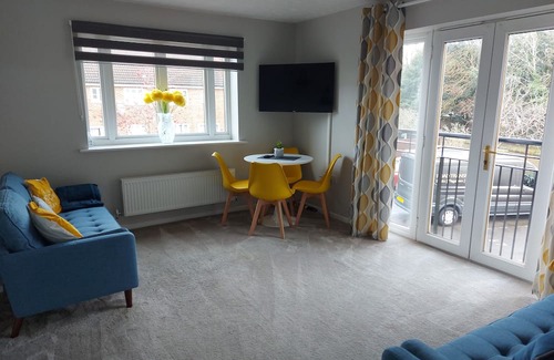 Weston on Trent Apartamento | 2 bedroom apartment overlooking canal near CBS Arena, George Elliot, UHCW 🏥