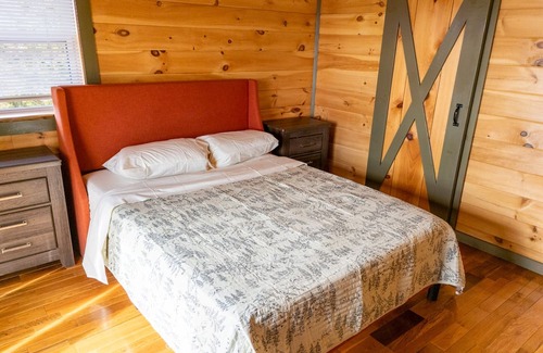 Stanton Cabina | Suspended SkyView Cabin Near RRG
