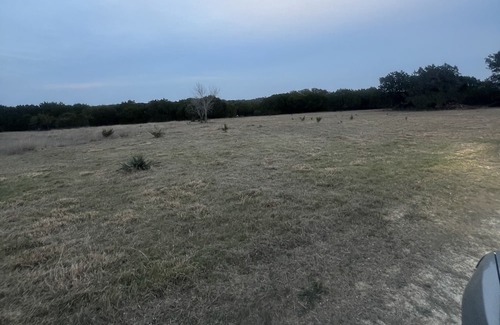 Lometa Alquiler De RV | Quiet & Spacious Nature Retreat with Open Skies in TX Hill Country