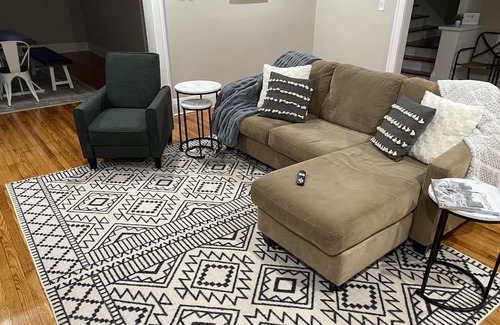Hough Casa | University Circle Gem