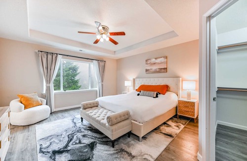 Hillsboro Casa | Suburban Serenity on 58th Ave