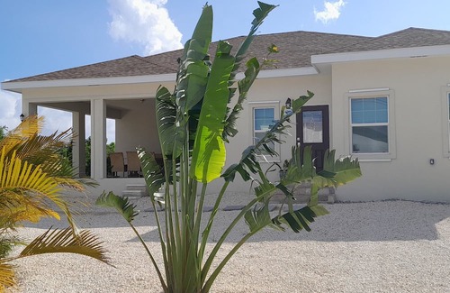Savannah Casa | 5 MIN /SPOTTS BEACH. 20 min to other Attractions on East side of Island