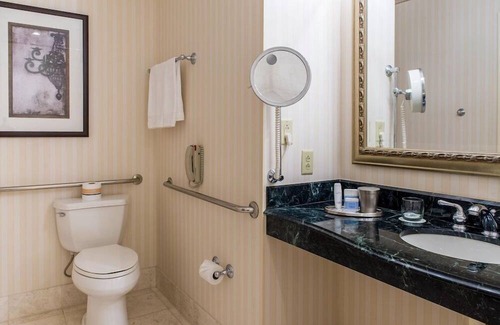 Financial District Casa | Two Full Room at a 4.5⭐️ Hotel