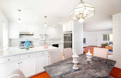 Tustin Casa | Suite in the Heart of Tustin #41360