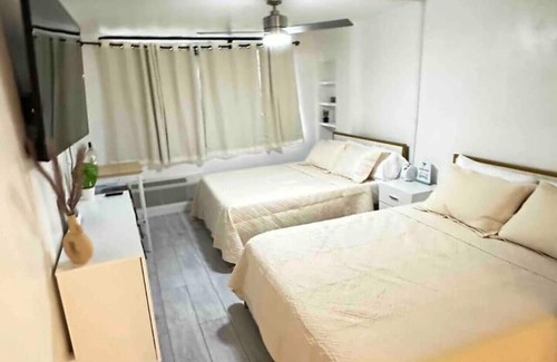 Bostwick Park Apartamento | OCEAN FRONT Condo On The Beach