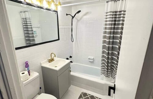 Bostwick Park Apartamento | OCEAN FRONT Condo On The Beach