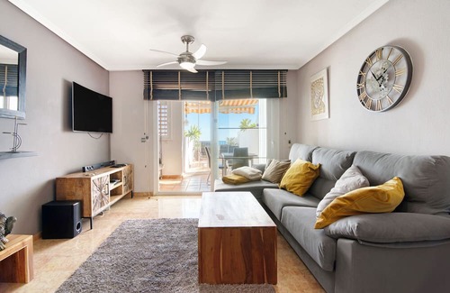Pueblo Mascarat Apartamento | Apartment 'Altea Dorada' with Sea View, Wi-Fi and Air Conditioning
