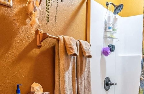 Ahsahka Cabina | Rural cabin with horses on 7 acres along the Clearwater River - a true escape