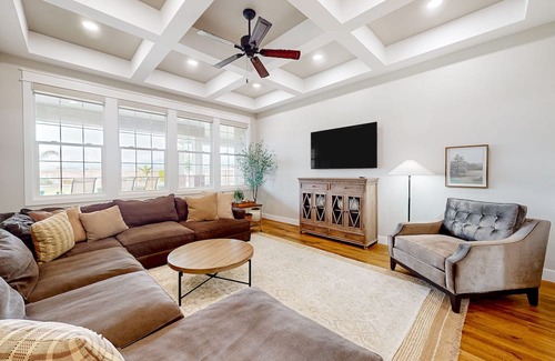 Queen Creek Casa | Beautiful home with amazing pool, pool spa, large yard, washer/dryer, & AC