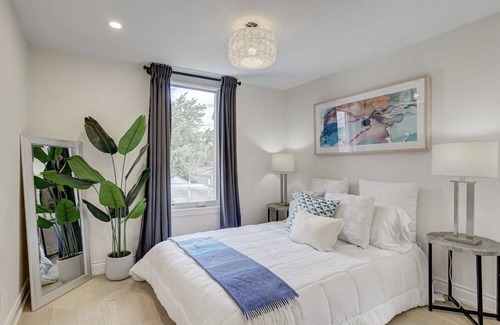 Trinity - Bellwoods Casa | Stunning Trinity Bellwood 2 bedrooms home