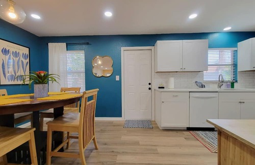Newtown Cabaña | Little Blue Cottage