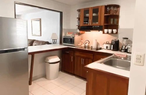 Quepos Apartamento | Poolside Oasis near Manuel Antonio! AC/WiFi/Tennis
