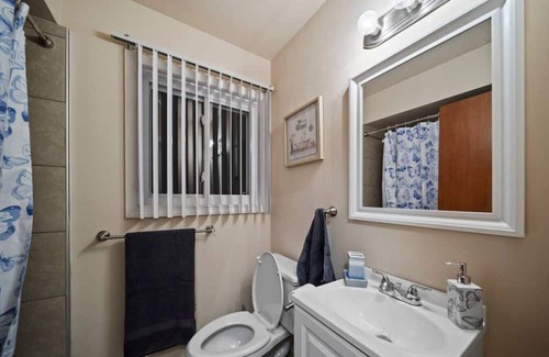 Shelby Township Apartamento | Modern Cozy 1 Bedroom Apartment in Shelby Township