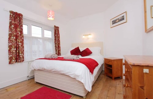 Andover Casa | Large cosy house ideal for corporate lets
