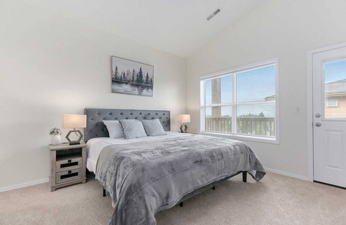 Powellhurst-Gilbert Casa | Serene Haven Retreat on se 141st pl