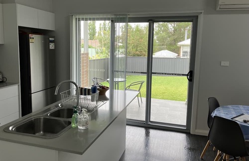 Armidale Casa | Comfortable and private home from home.