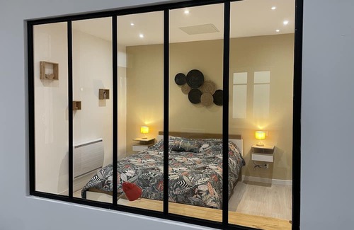 Rochefort Apartamento | Le Scalaire, T2 de Haut Standing Hypercentre Rochefort, Arrivée Autonome