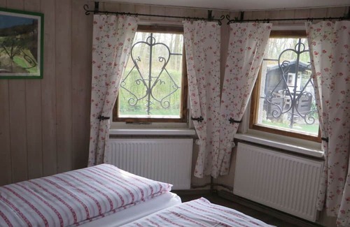 Freyburg Apartamento | Holiday home Anna in the forest