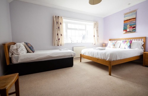 Machynlleth Casa | Cozy 3-Bedroom Cottage in the Heart of Mid Wales
