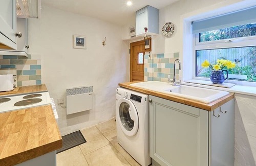 Hythe Casa | Host & Stay | Claire's Cottage