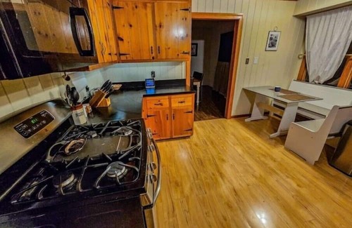Blackstone Casa | Spacious house on a quiet street