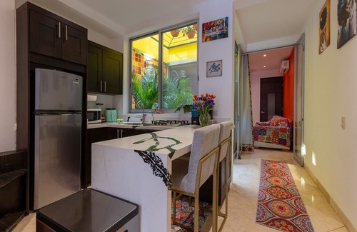 Lázaro Cárdenas Apartamento | Paraiso Bohemio , 1 block from the beach