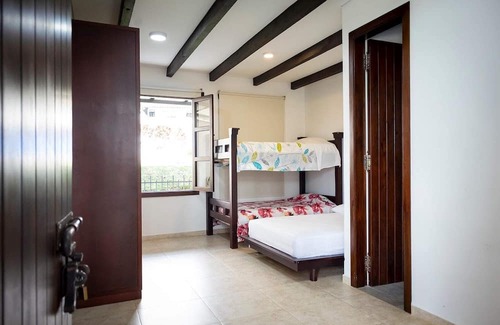 Yotoco Chalet De Esquí | Luxury Chalet 10 Minutes from Lago Calima
