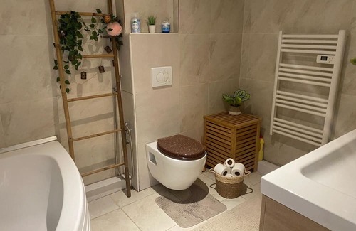 Sevran Casa | Grande Maison / 4 Chambres / Terrasse / 2 Balcons / Jardin / Place de Parking