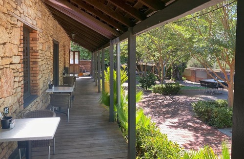 Mahogany Creek Hotel | Mahogany Inn and Distillery