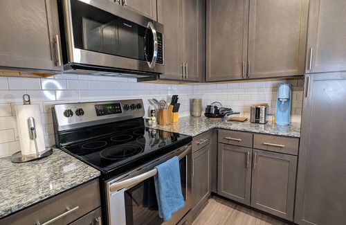 Magnolia Apartamento | Spacious 1BR Apt with pool and gym