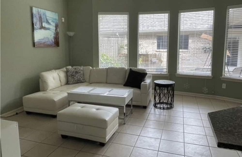 Nassau Bay Casa | Serene and luxurious one bed townhome in beautiful Nassau Bay
