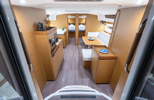 Alimos Alquiler De Eote | SailBliss