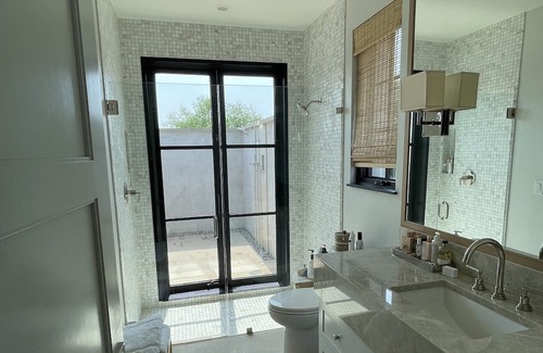 Mason Casa | Texas Hill Country ranch luxury retreat 300 acres perfect spot to watch ECLIPSE