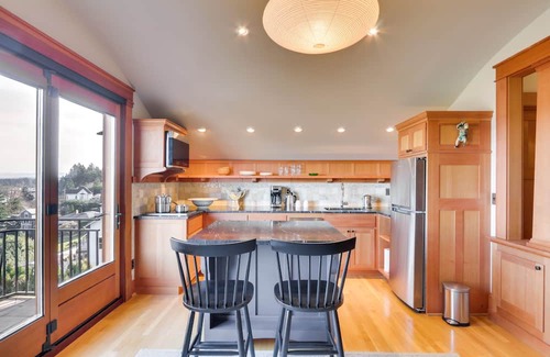 Lair Hill Apartamento | Southwest Portland Apartment ~ 3 Mi to Downtown!