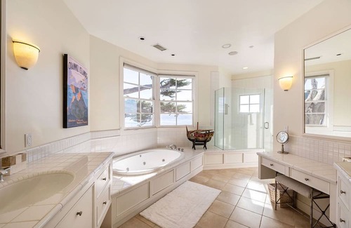 Carpinteria Casa | Stunning beachfront estate in the ultimate location in the Rincon Point!