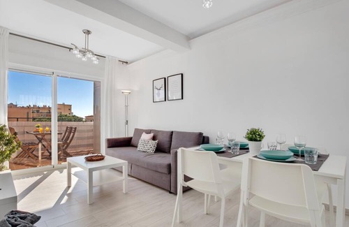 Carihuela Apartamento | Sol Montemar 57 - Terrace, Swimming Pool, Parking, 200m from the beach